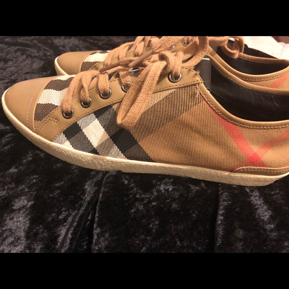 Original Burberry Tennis .